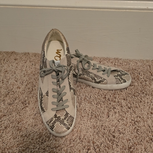 Sam Edelman Gray and Cream Snake Print Sneakers Size 9.5. (Bin 11) - Picture 1 of 9